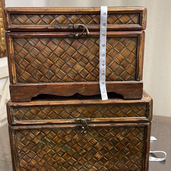 Boxes.   - Picture 5 of 7